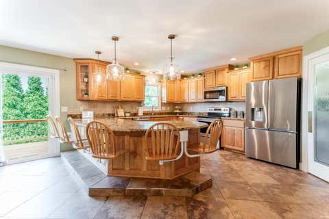 Tiny photo for 10202 Brookcrest Drive, Evansville, IN 47711 (MLS # 202625496)