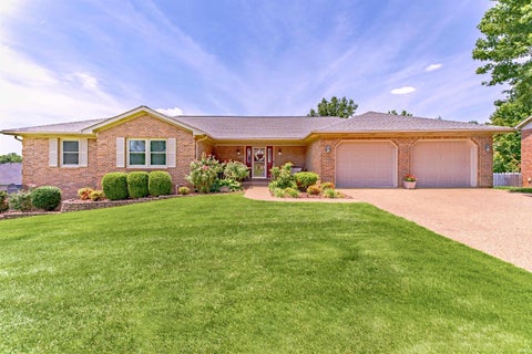 Photo of 10202 Brookcrest Drive, Evansville, IN 47711 (MLS # 202625496)