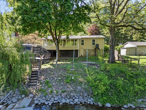 Tiny photo for 11503 W Tecumseh Bend Road, Brookston, IN 47923 (MLS # 202504613)