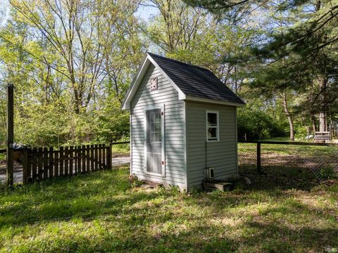 Tiny photo for 11503 W Tecumseh Bend Road, Brookston, IN 47923 (MLS # 202504613)