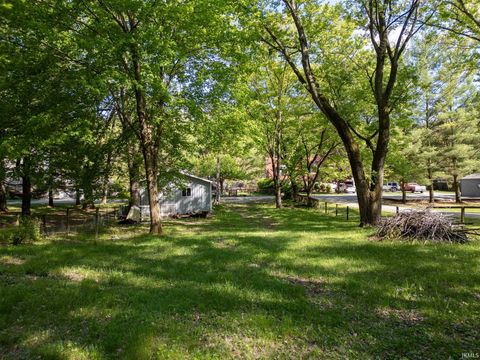 Tiny photo for 11503 W Tecumseh Bend Road, Brookston, IN 47923 (MLS # 202504613)