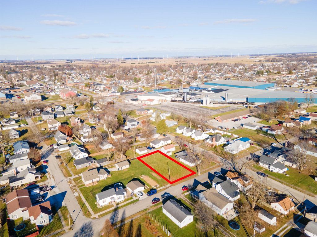 Photo of 1712 S F Street, Elwood, IN 46036 (MLS # 202548299)