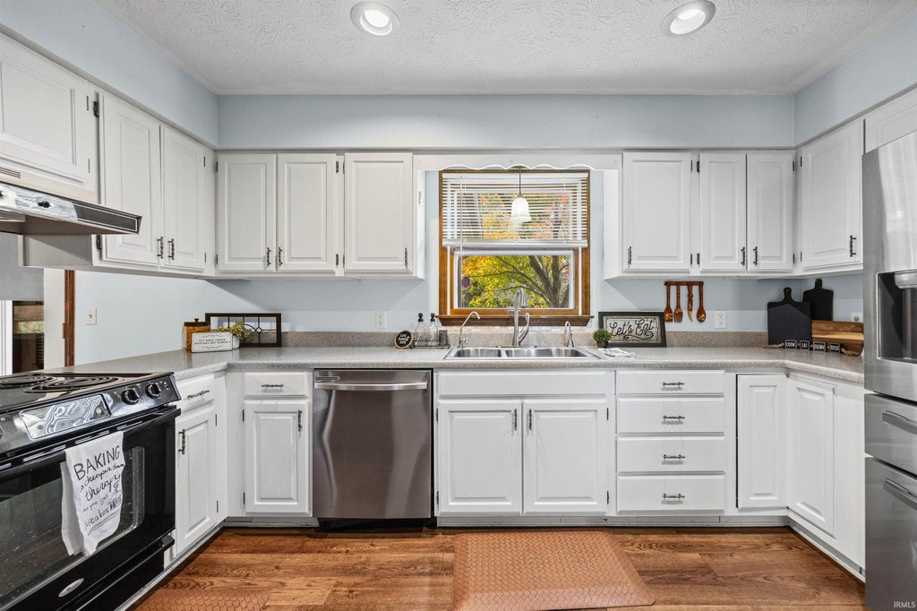 Photo of 1820 Beechwood Drive, Lafayette, IN 47905 (MLS # 202644983)