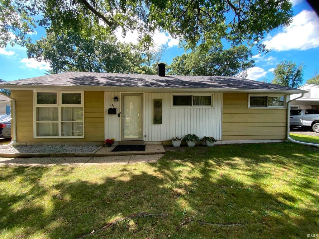 Photo of 333 Manchester Drive, South Bend, IN 46615 (MLS # 202634654)