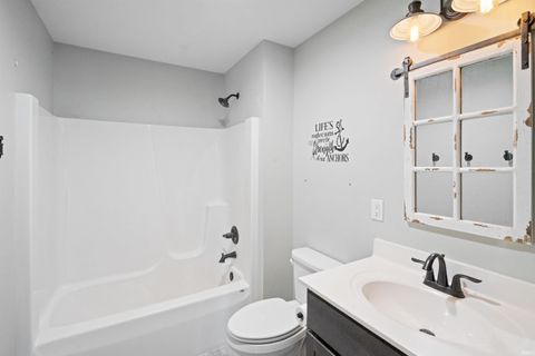 Tiny photo for 1921 Saratoga Avenue, Kokomo, IN 46901 (MLS # 202545343)