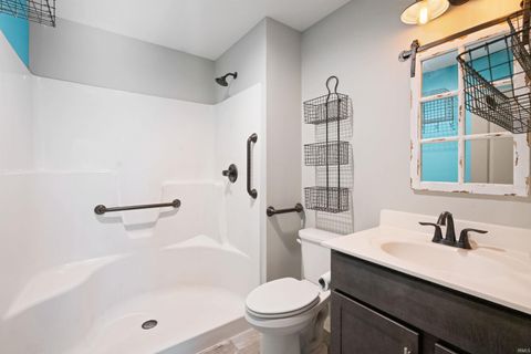 Tiny photo for 1921 Saratoga Avenue, Kokomo, IN 46901 (MLS # 202545343)