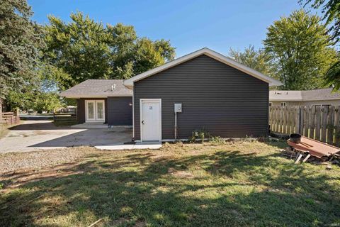 Tiny photo for 1921 Saratoga Avenue, Kokomo, IN 46901 (MLS # 202545343)