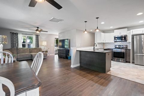 Tiny photo for 1921 Saratoga Avenue, Kokomo, IN 46901 (MLS # 202545343)