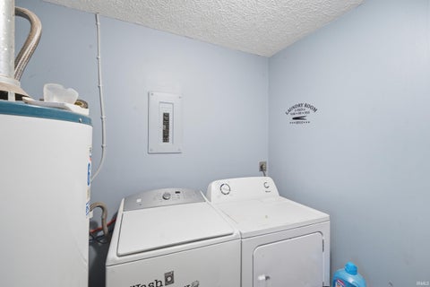 Tiny photo for 2413 Maumee Place, Lafayette, IN 47909 (MLS # 202642261)