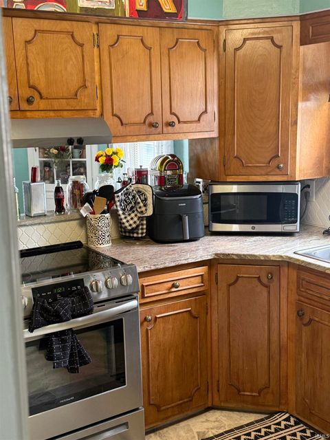 Tiny photo for 303 S Western Avenue, Kokomo, IN 46901 (MLS # 202618013)