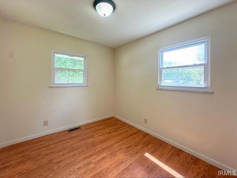 Tiny photo for 1213 MAPLEWOOD Drive, Kokomo, IN 46902 (MLS # 202532093)