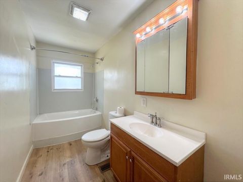 Tiny photo for 1213 MAPLEWOOD Drive, Kokomo, IN 46902 (MLS # 202532093)