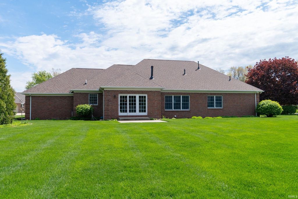Photo of 57381 Appleseed Court, Elkhart, IN 46516 (MLS # 202617172)