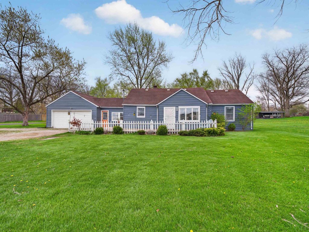 Photo of 1205 MAYFIELD Road, Fort Wayne, IN 46825 (MLS # 202614030)