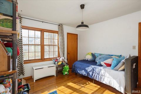 Tiny photo for 2127 Perrine Street, Lafayette, IN 47904 (MLS # 202545945)