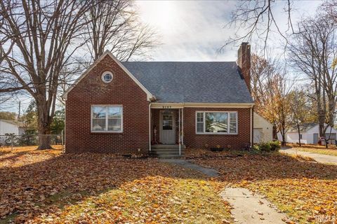 Photo of 2127 Perrine Street, Lafayette, IN 47904 (MLS # 202545945)