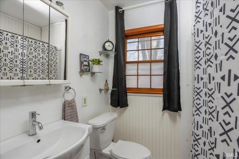 Tiny photo for 2127 Perrine Street, Lafayette, IN 47904 (MLS # 202545945)