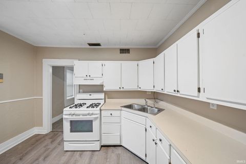 Tiny photo for 112 S 28th Street, Lafayette, IN 47904 (MLS # 202607599)