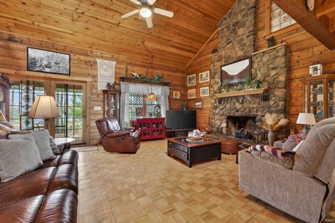 Tiny photo for 999 N 300 E, Logansport, IN 46947 (MLS # 202611634)