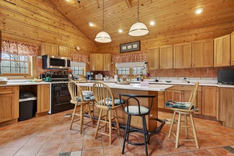 Tiny photo for 999 N 300 E, Logansport, IN 46947 (MLS # 202611634)