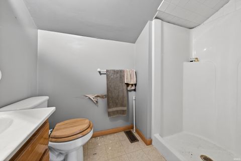 Tiny photo for 999 N 300 E, Logansport, IN 46947 (MLS # 202611634)