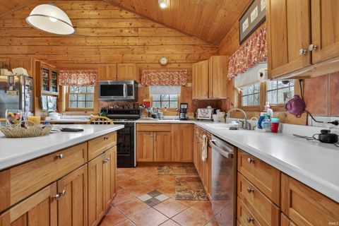 Tiny photo for 999 N 300 E, Logansport, IN 46947 (MLS # 202611634)