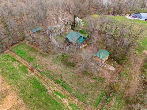 Tiny photo for 999 N 300 E, Logansport, IN 46947 (MLS # 202611634)