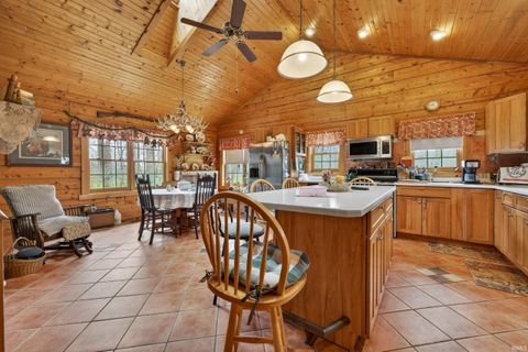 Tiny photo for 999 N 300 E, Logansport, IN 46947 (MLS # 202611634)