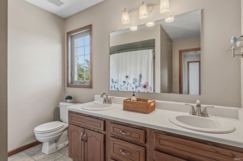 Tiny photo for 5615 Albany Court, Fort Wayne, IN 46835 (MLS # 202618729)