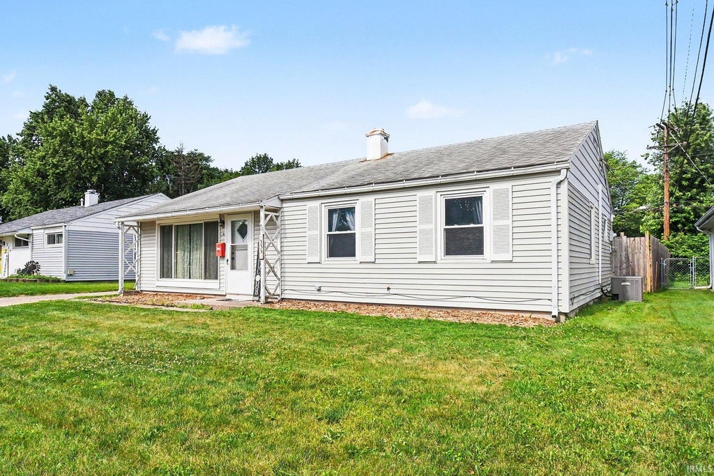 Photo of 335 Preston Drive, South Bend, IN 46615 (MLS # 202626931)