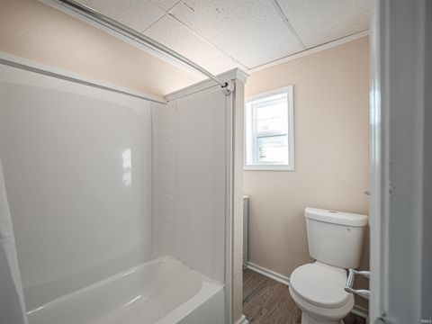 Tiny photo for 222 E Missouri Street, Evansville, IN 47711 (MLS # 202612507)