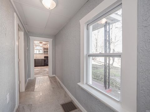 Tiny photo for 222 E Missouri Street, Evansville, IN 47711 (MLS # 202612507)