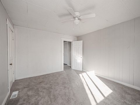 Tiny photo for 222 E Missouri Street, Evansville, IN 47711 (MLS # 202612507)