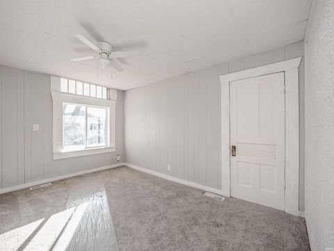 Tiny photo for 222 E Missouri Street, Evansville, IN 47711 (MLS # 202612507)