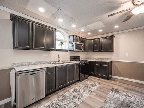 Tiny photo for 222 E Missouri Street, Evansville, IN 47711 (MLS # 202612507)