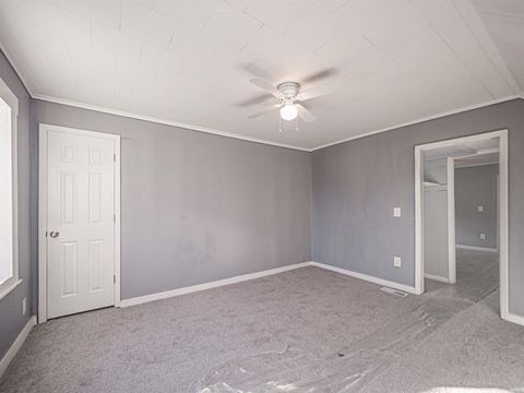 Tiny photo for 222 E Missouri Street, Evansville, IN 47711 (MLS # 202612507)