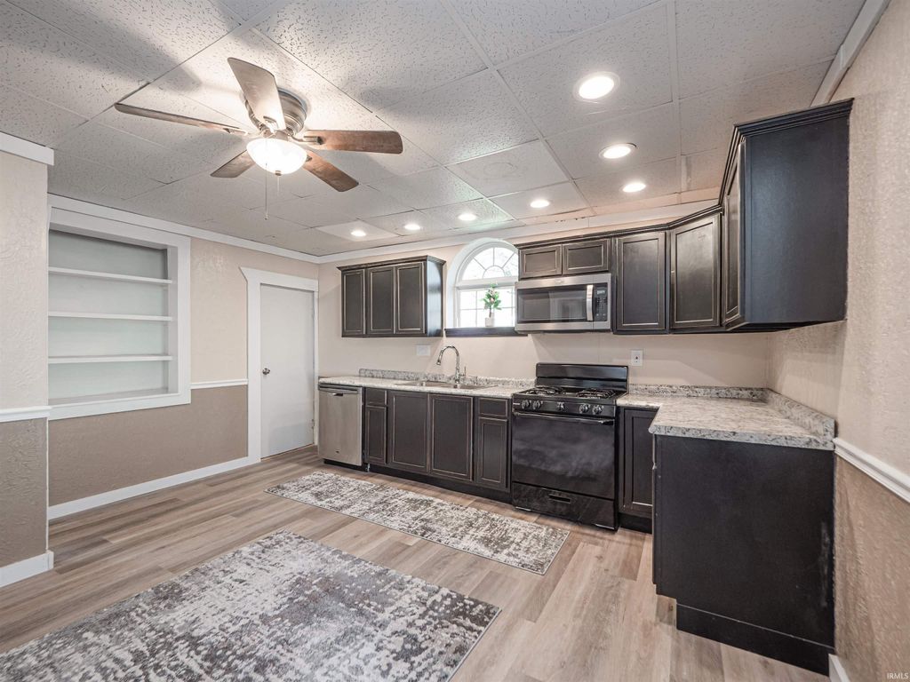 Photo of 222 E Missouri Street, Evansville, IN 47711 (MLS # 202612507)