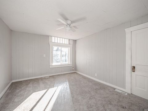 Tiny photo for 222 E Missouri Street, Evansville, IN 47711 (MLS # 202612507)