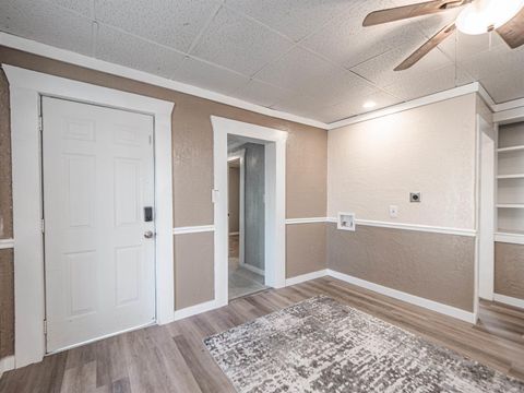 Tiny photo for 222 E Missouri Street, Evansville, IN 47711 (MLS # 202612507)