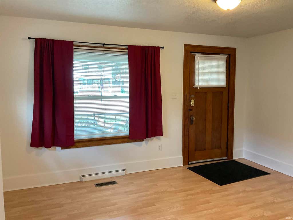Photo of 1411 N Anthony Boulevard, Fort Wayne, IN 46805 (MLS # 202631250)