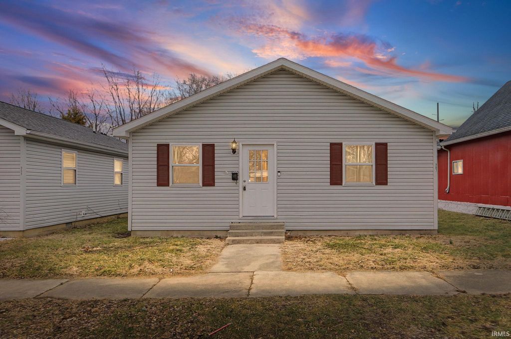 Photo of 907 Rowe Street, Frankfort, IN 46041 (MLS # 202605532)