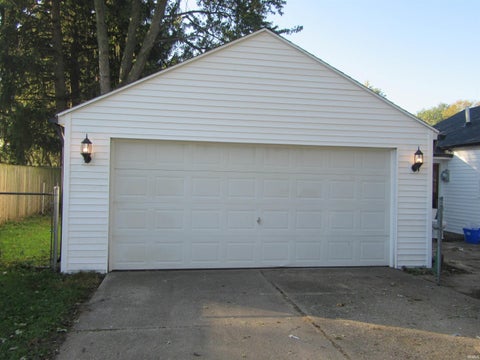 Tiny photo for 162 Joyce Court, Elkhart, IN 46516 (MLS # 202643842)