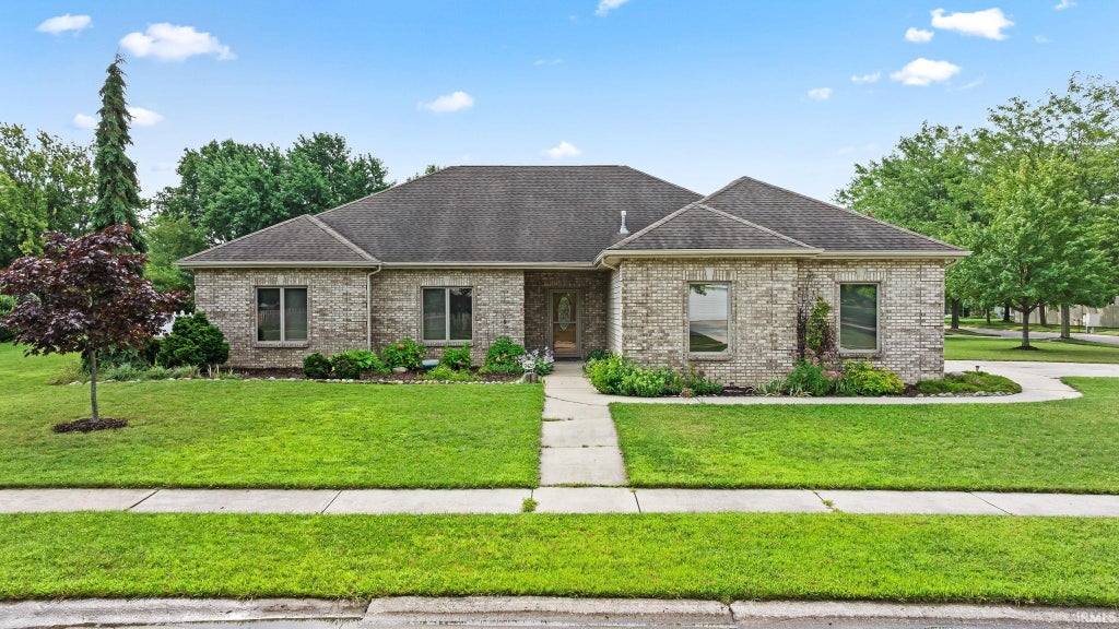 Photo of 9429 Fireside Court, Fort Wayne, IN 46804 (MLS # 202634205)