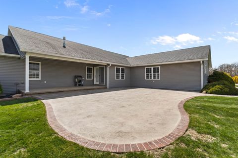 Tiny photo for 12648 W 00 NS, Russiaville, IN 46979 (MLS # 202611961)