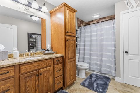 Tiny photo for 12648 W 00 NS, Russiaville, IN 46979 (MLS # 202611961)