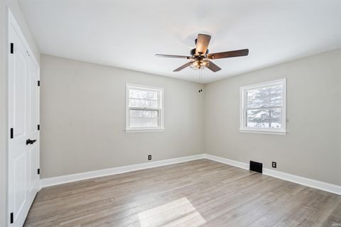 Tiny photo for 1373 E 550 N, Kokomo, IN 46901 (MLS # 202602919)