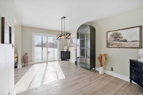 Tiny photo for 1373 E 550 N, Kokomo, IN 46901 (MLS # 202602919)