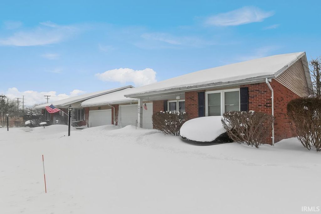 Photo of 4605 Rivers Edge Drive, Mishawaka, IN 46544 (MLS # 202603087)