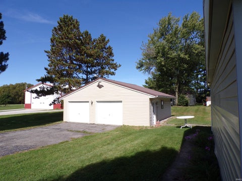 Tiny photo for 867 E 350 S, Logansport, IN 46947 (MLS # 202642258)