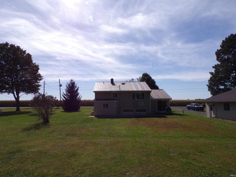 Tiny photo for 867 E 350 S, Logansport, IN 46947 (MLS # 202642258)
